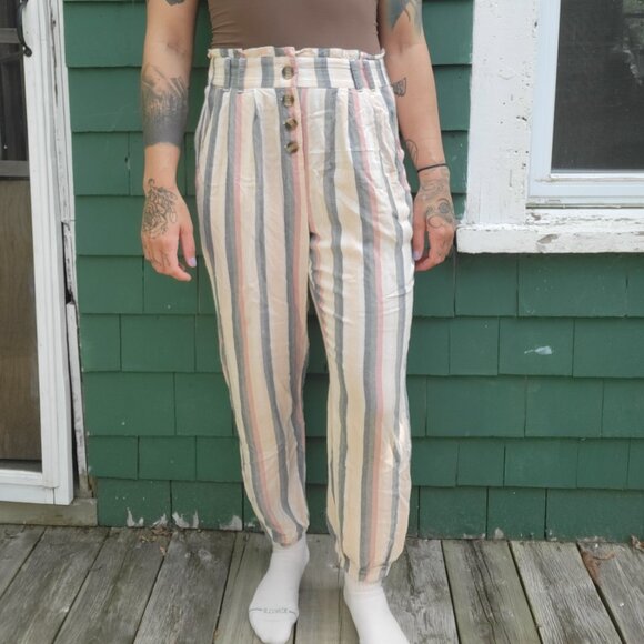 American Eagle lightweight trousers - Picture 2 of 3